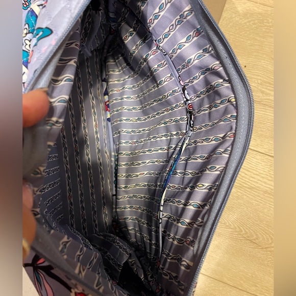 NWOT Vera Bradley LG Iconic On the Go “Makani Paisley”-w/Wallet - Picture 5 of 16